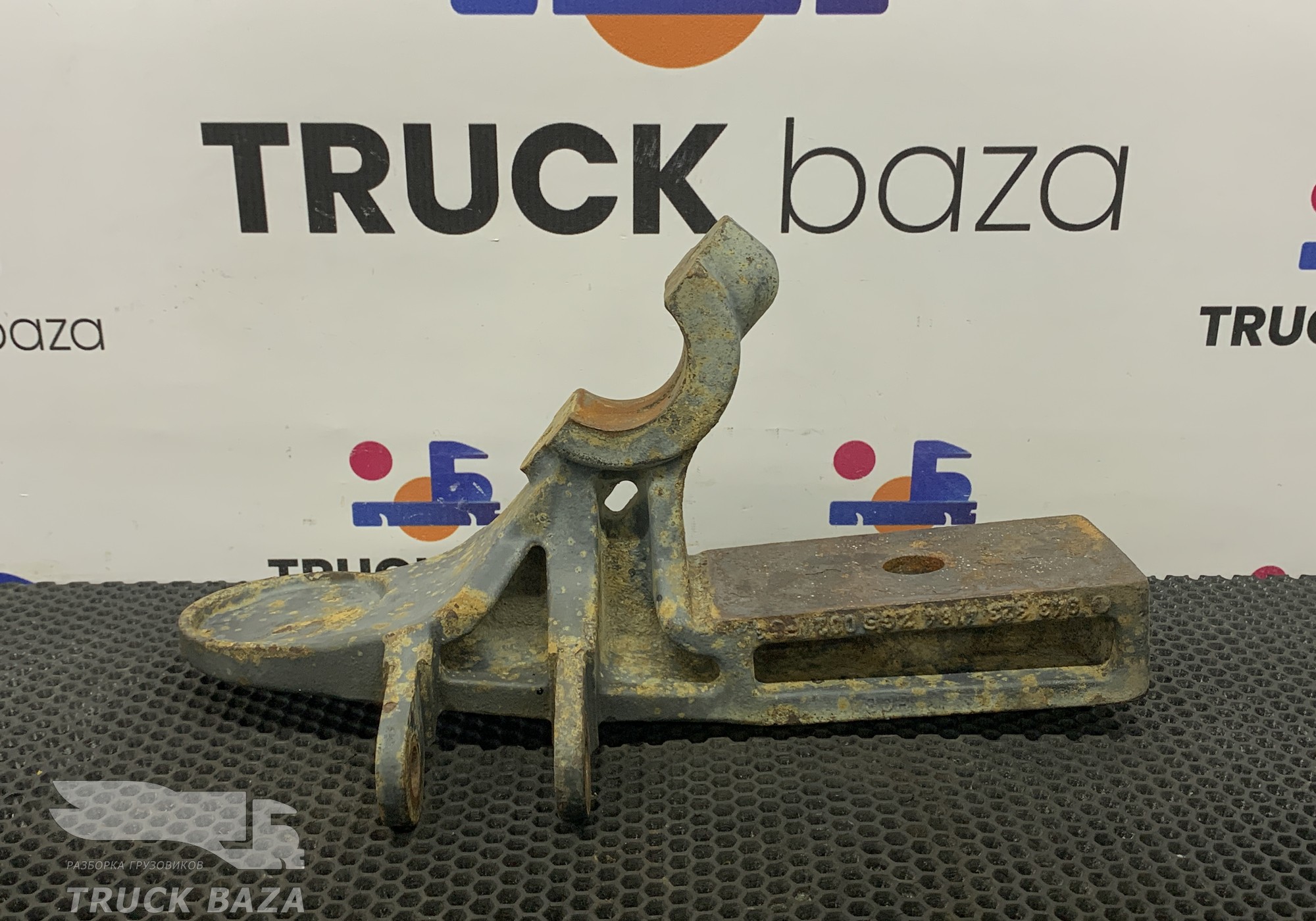 A9433234184 Кронштейн переднего стабилизатора правый для Mercedes-Benz Actros