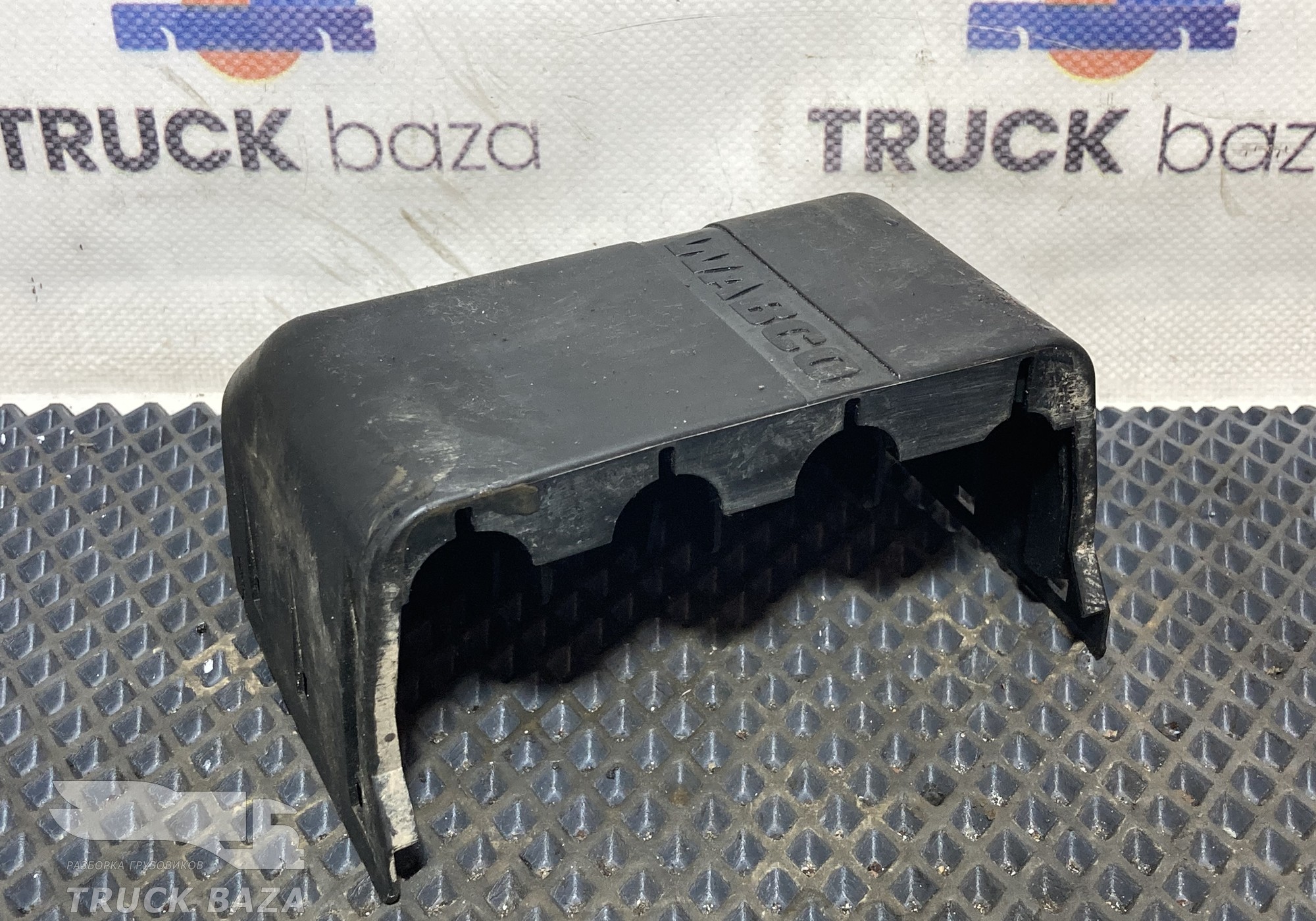 1914369 Крышка блока управления подвеской