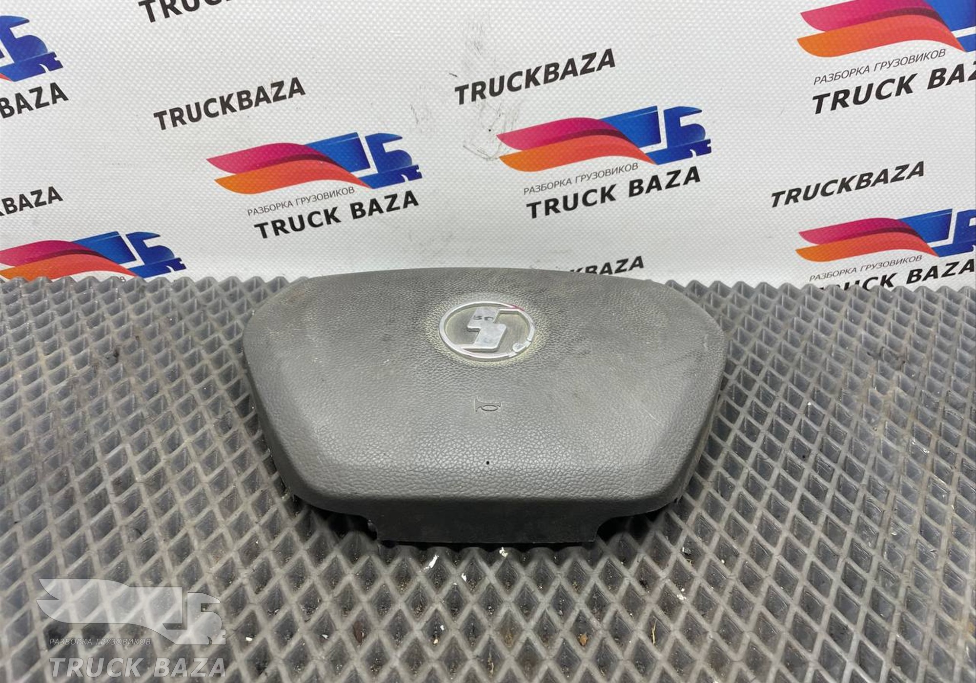 DZ97259460510 Крышка рулевого колеса для Shacman X3000 (с 2014)