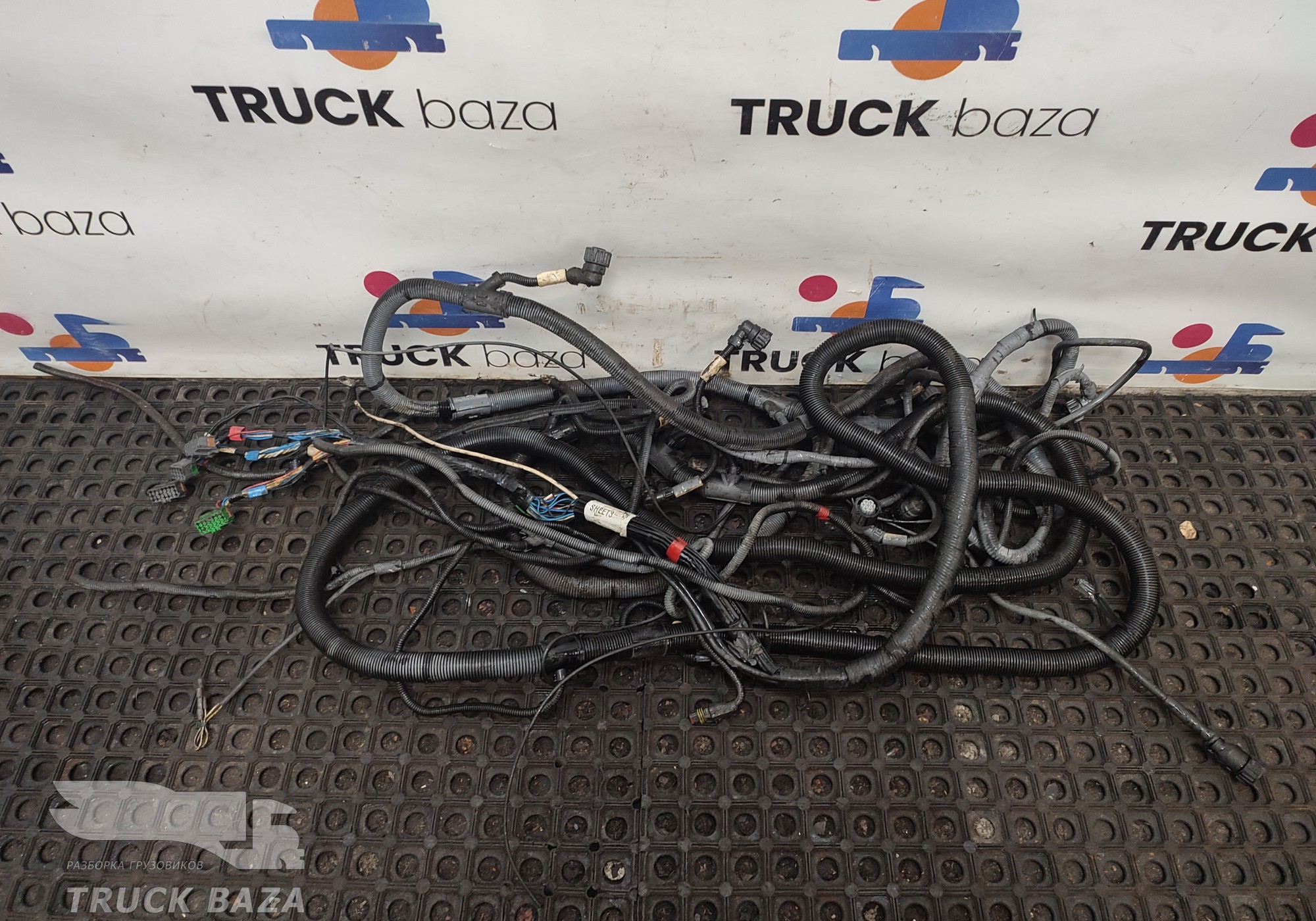 1895146 Проводка шасси основная для Daf XF105 (с 2005)