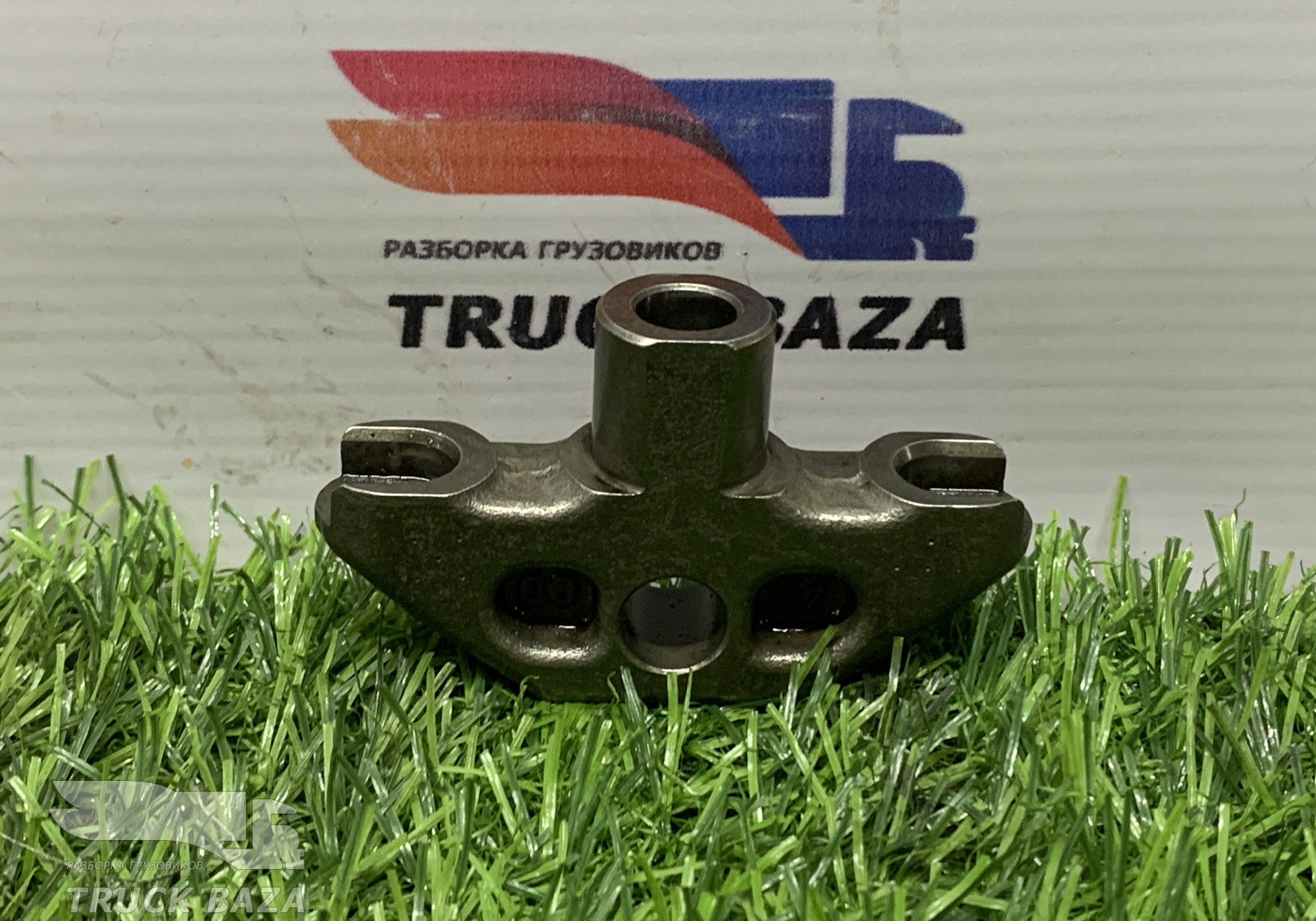 1675249 Коромысло