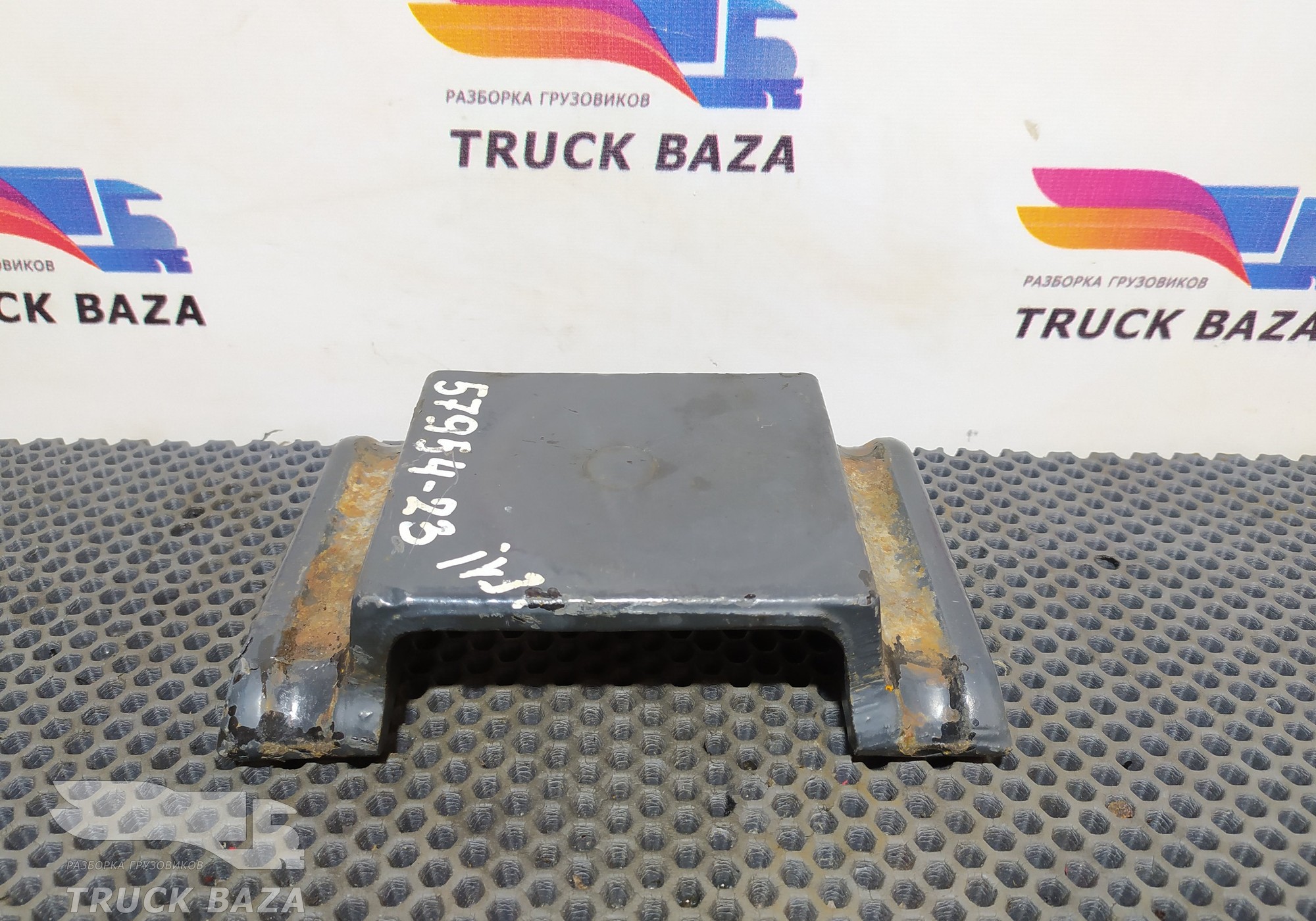 41014687 Проставка пневморессоры задней для Iveco