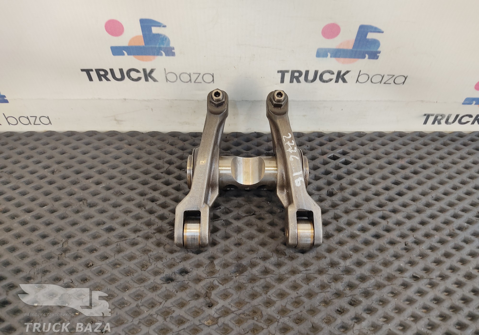 51042035065 Вал рокера для Man TGX I (с 2007)