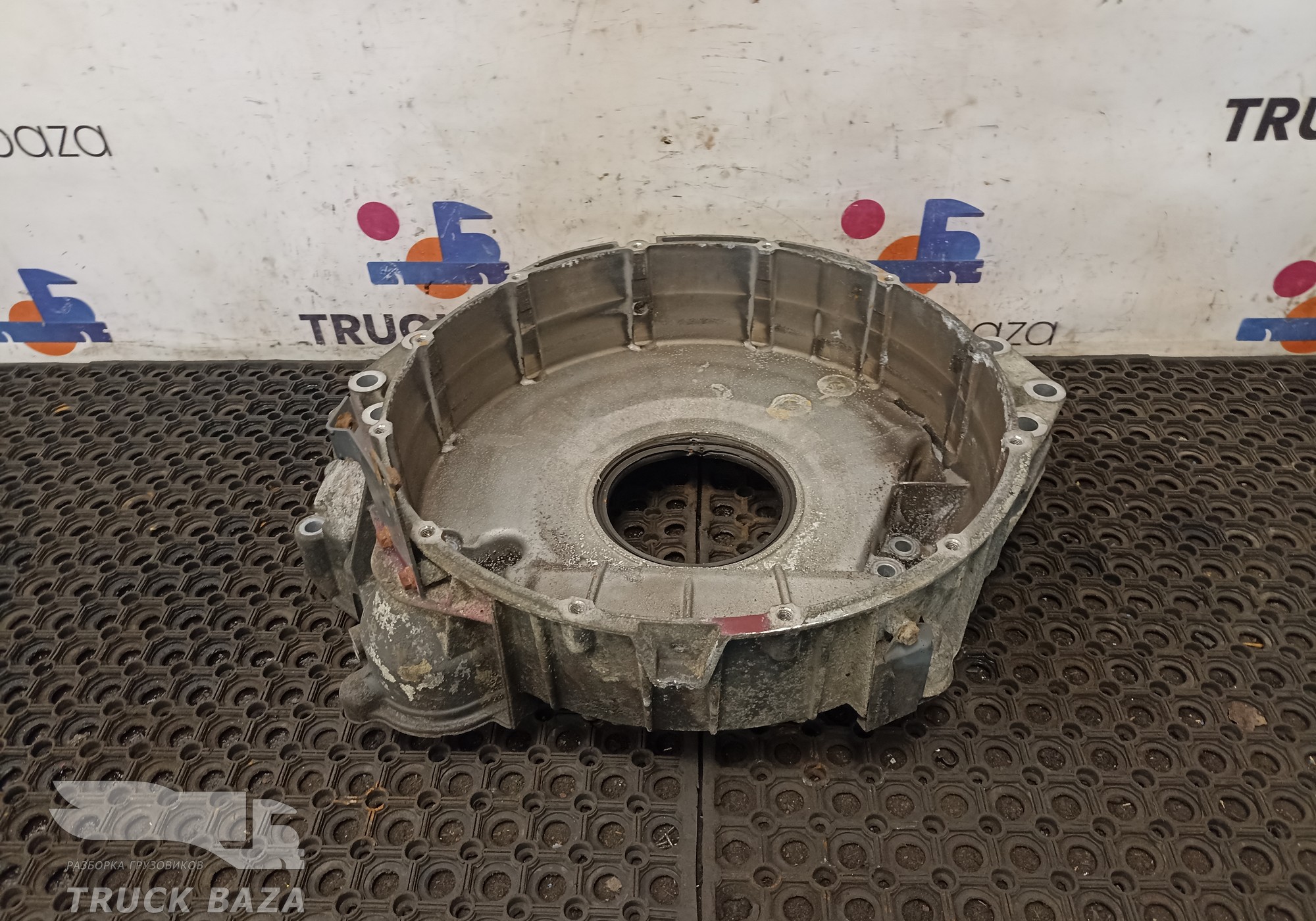 1695375 Кожух маховика для Daf XF105