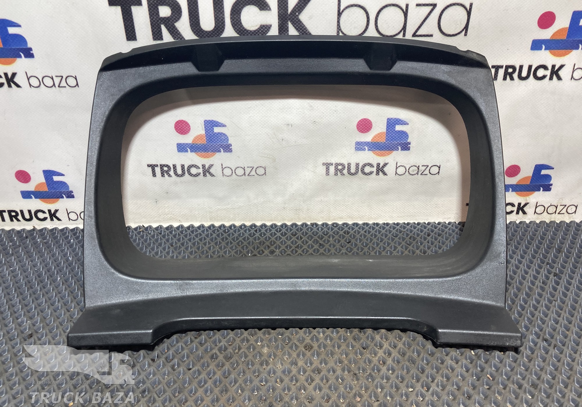 A9406801139 Накладка панели приборов