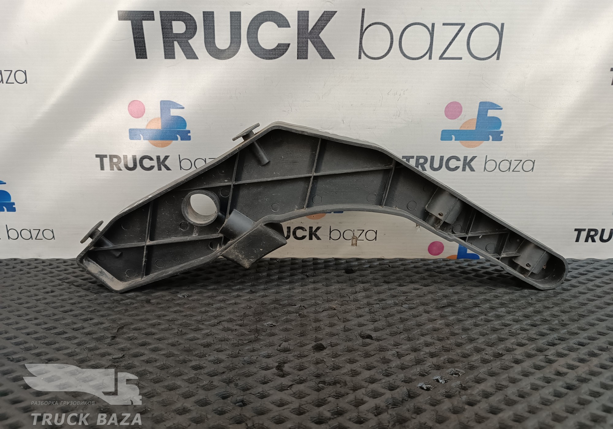 DZ14251880066 Кронштейн солнцезащитного козырька для Shacman X3000 (с 2014)