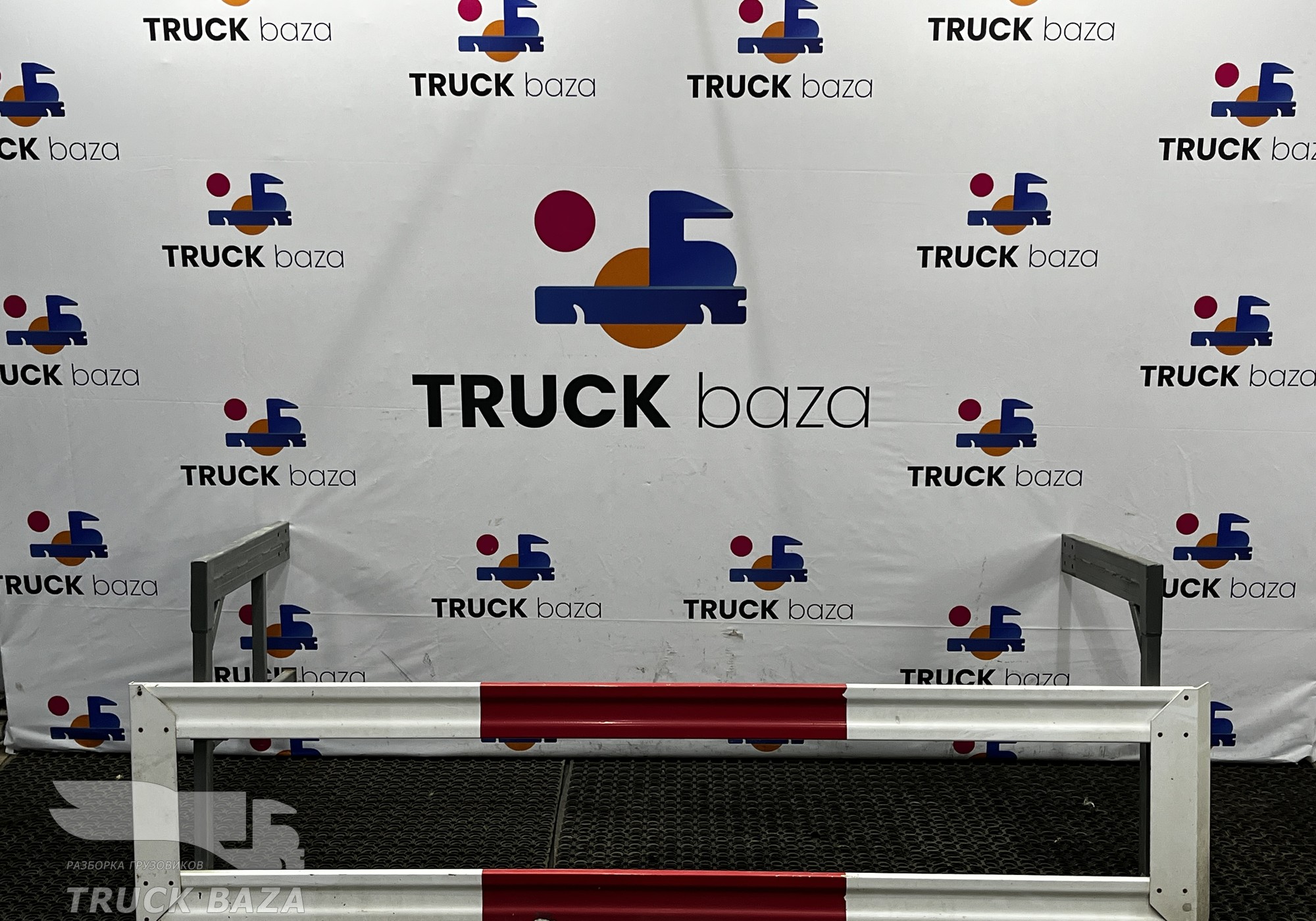 Боковая защита правая для Sinotruk Howo T5G