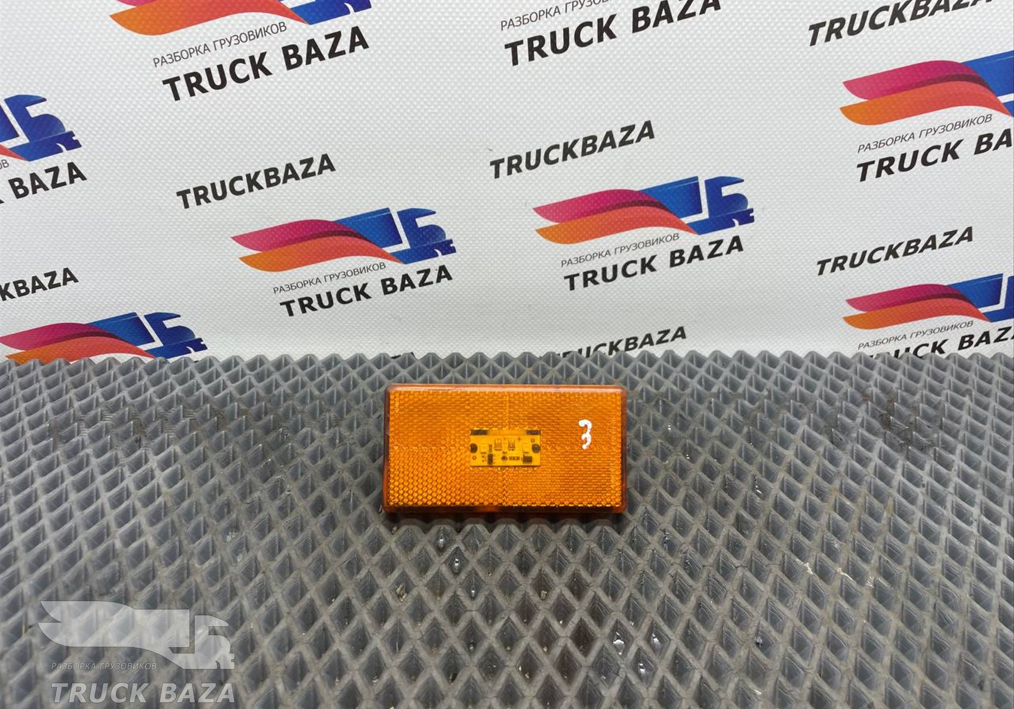 50373107 Габарит боковой для КАМАЗ 54901