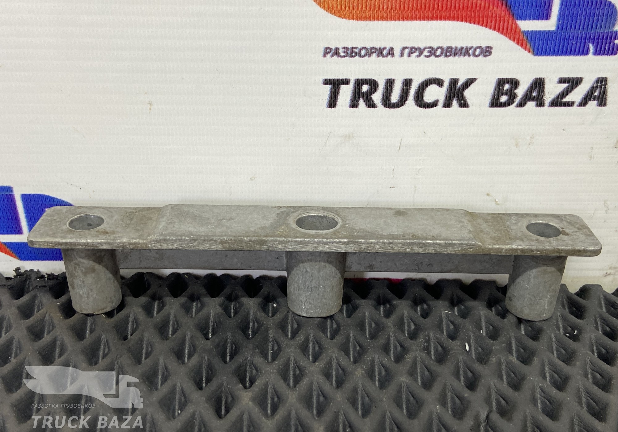 A9416640096 Проставка крепления сидения