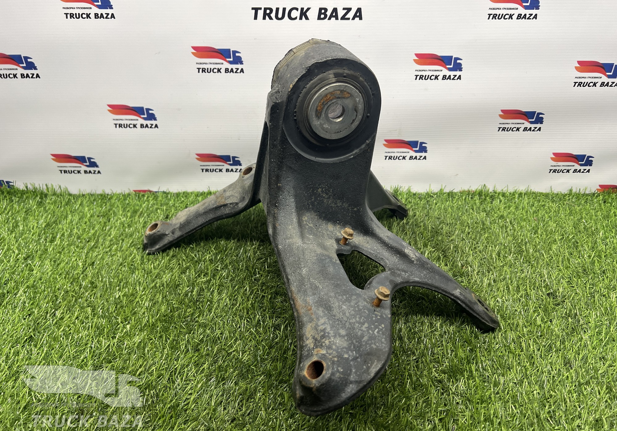 A9603175743 Кронштейн торсиона кабины левый