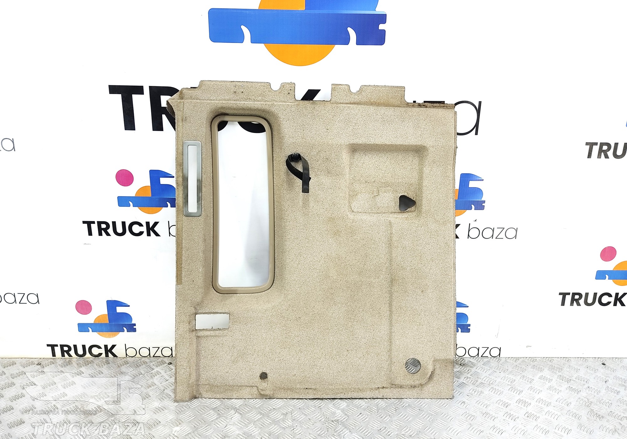 81625716092 Обшивка боковой стенки правая для Man TGX II (с 2012)