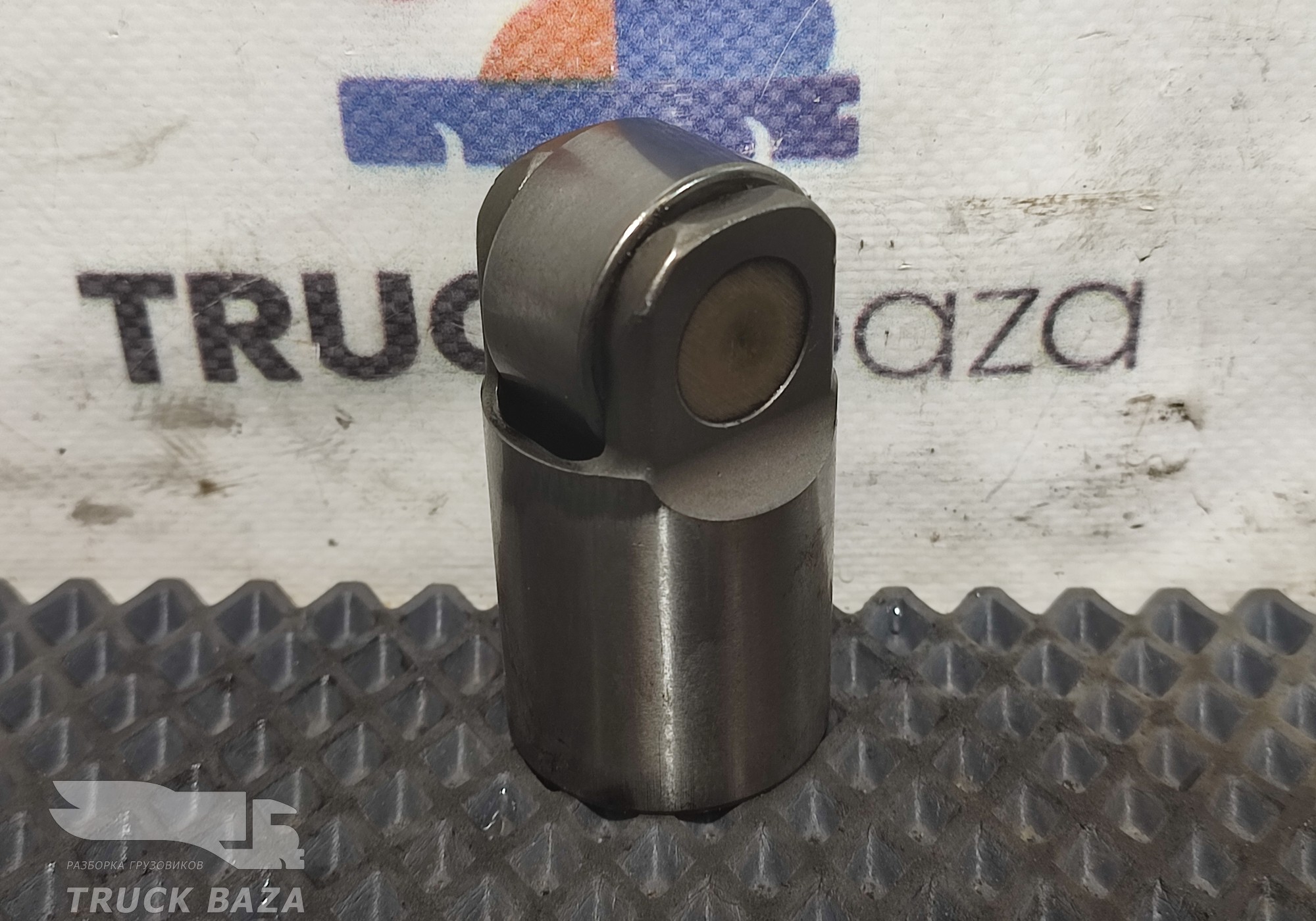 1867257 Толкатель выпускного клапана