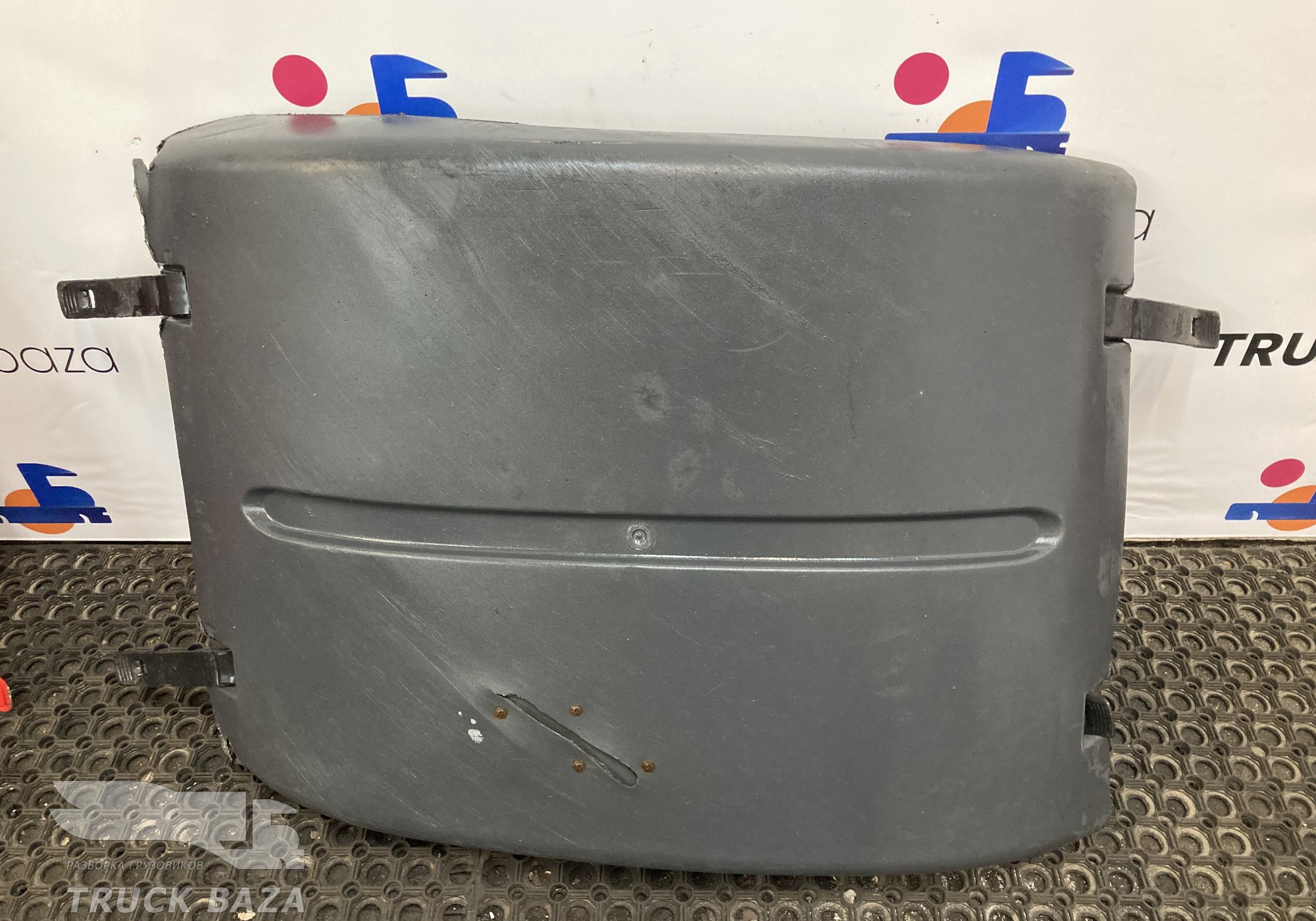 81664106606 Крыло заднее верхняя часть