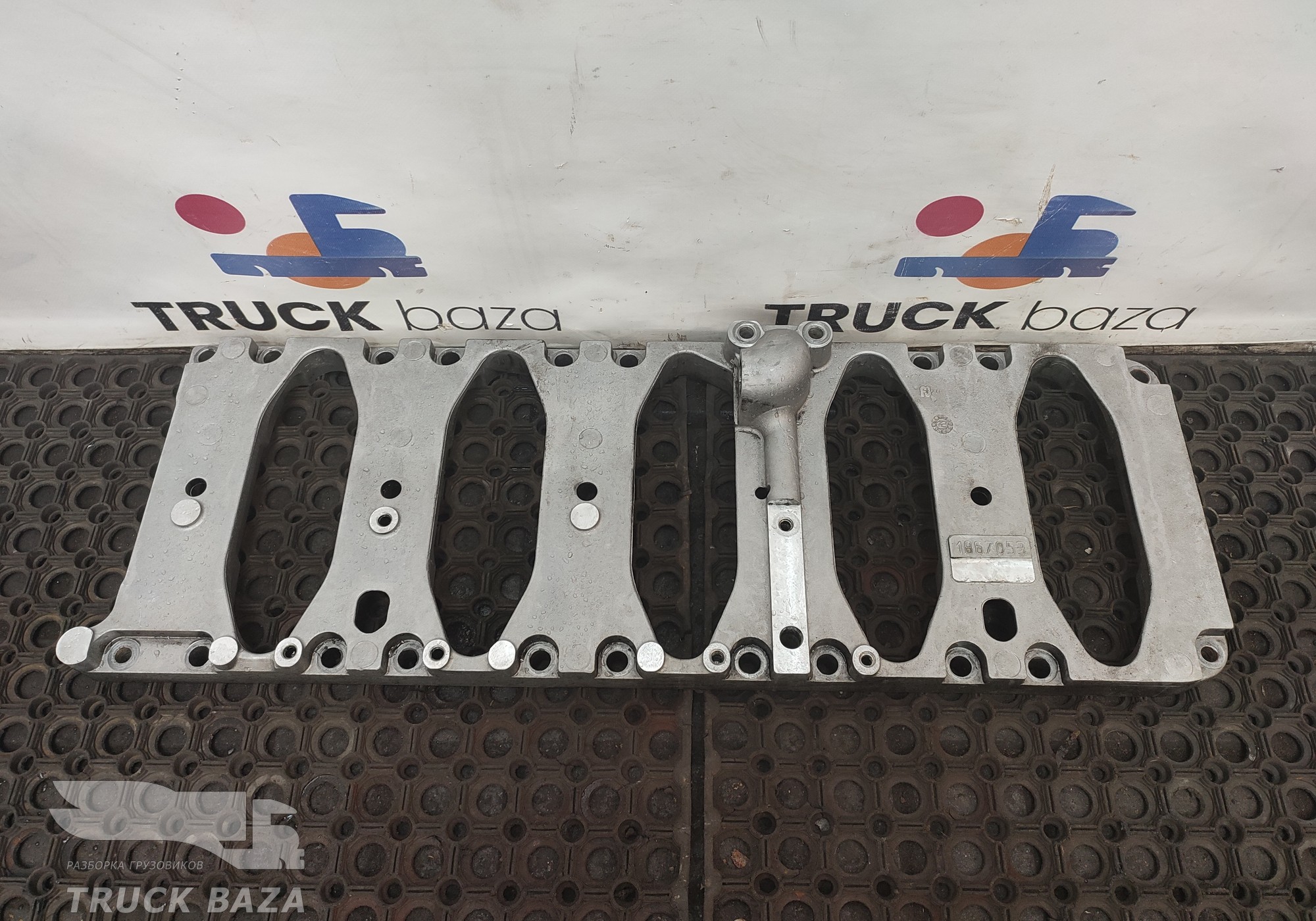 1867053 Плита двигателя для Daf XF105 (с 2005)