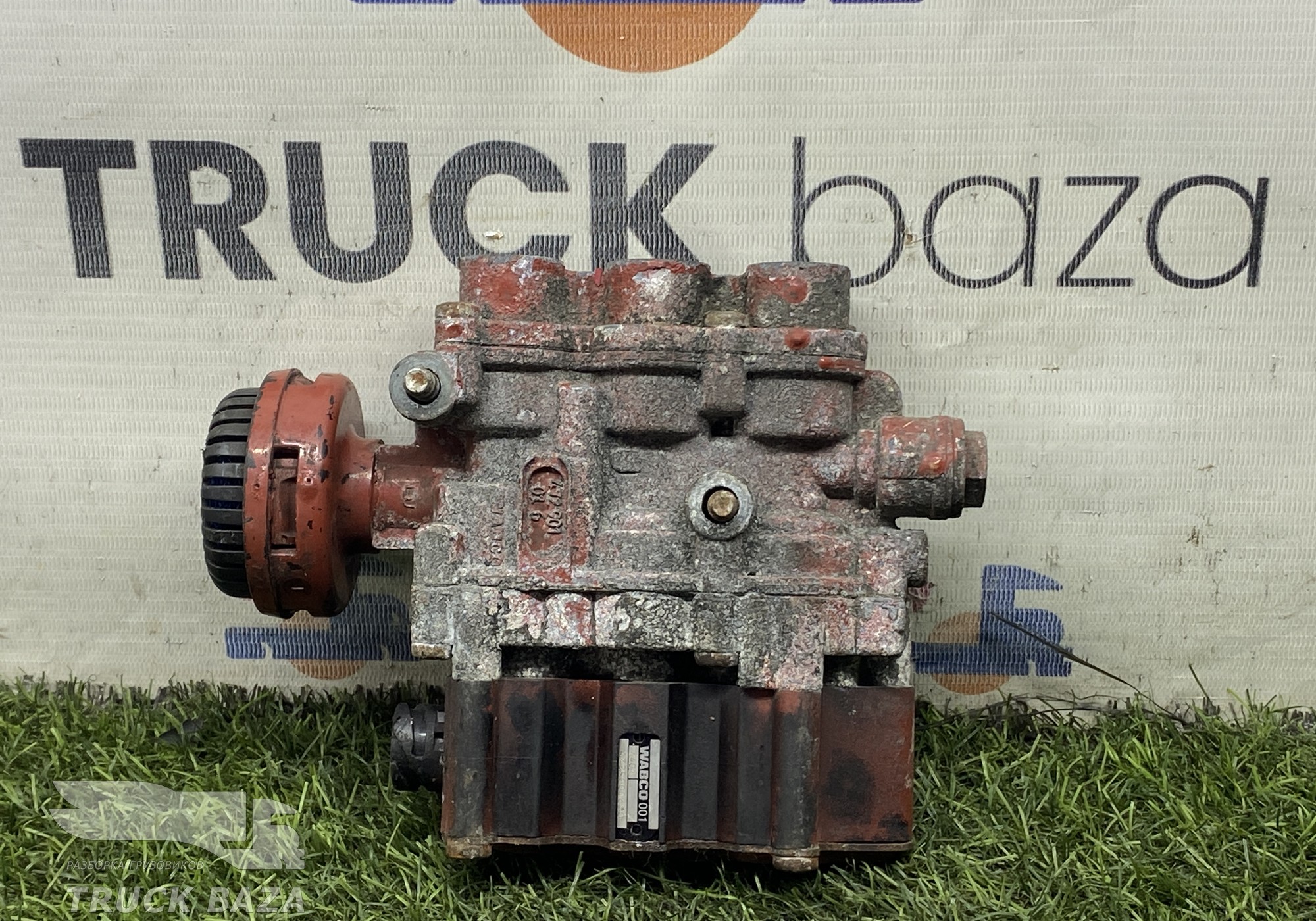 4729000650 Кран уровня пола главный