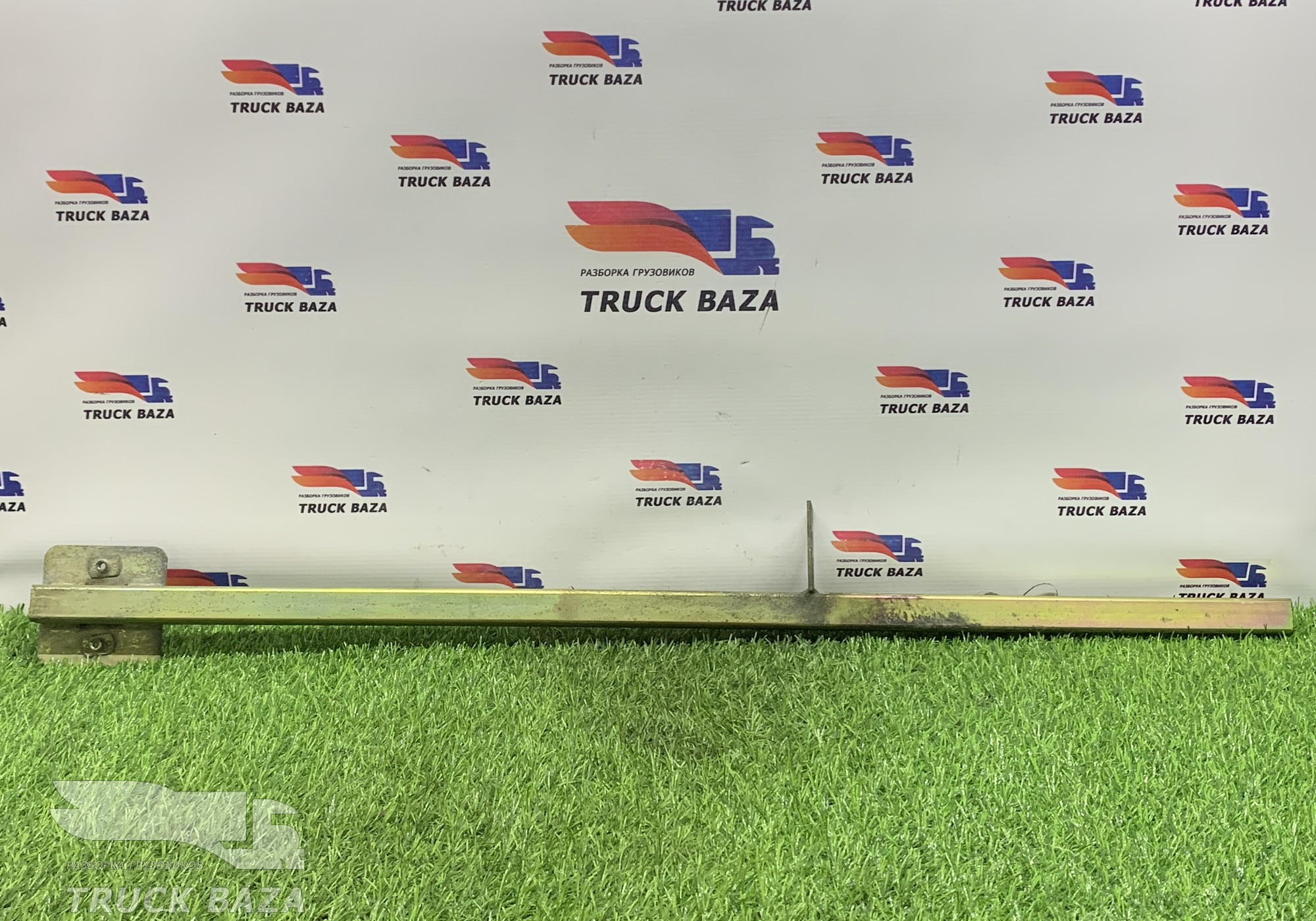 1297303 Кронштейн продолжения двери правой