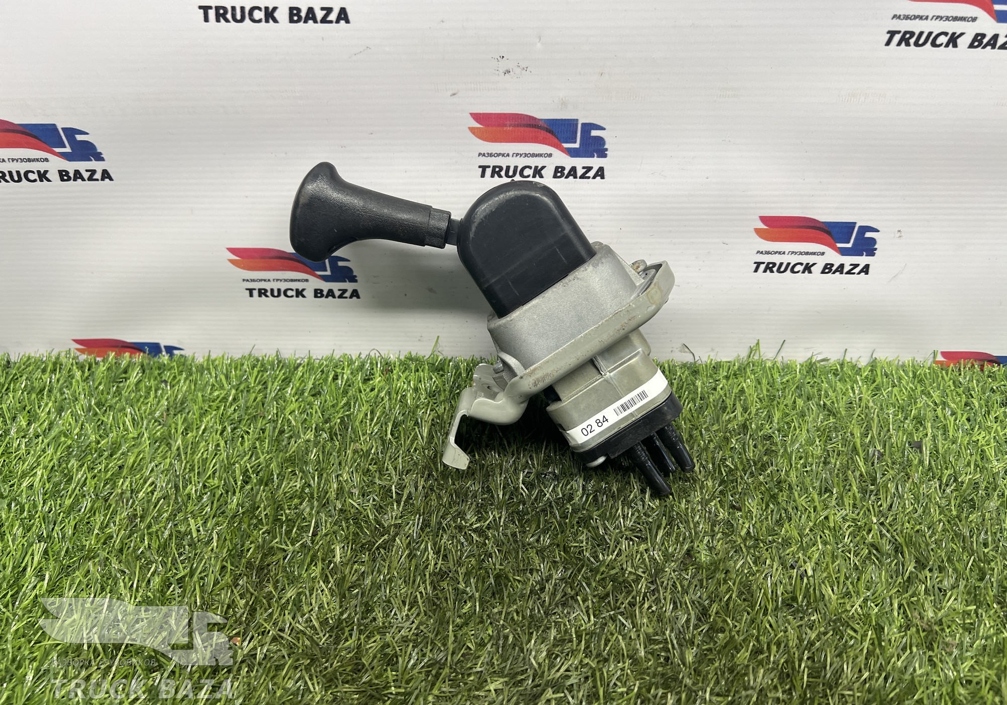 A0004200284 Кран ручного тормоза