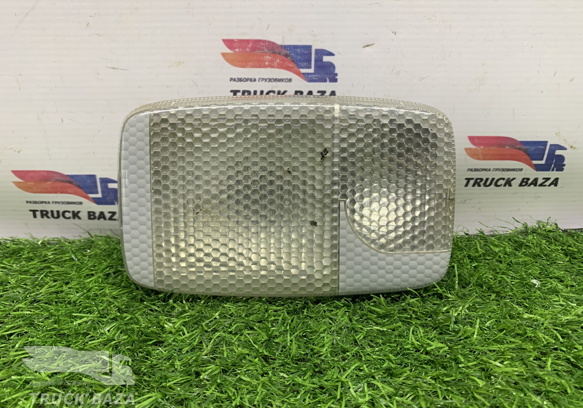 158940 Плафон салонный