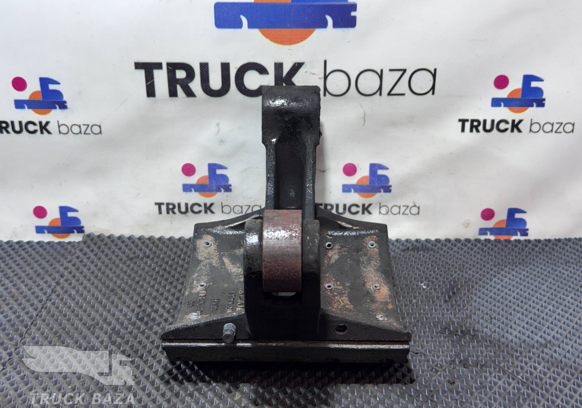 1300204 Колодка тормозная передняя 203 мм