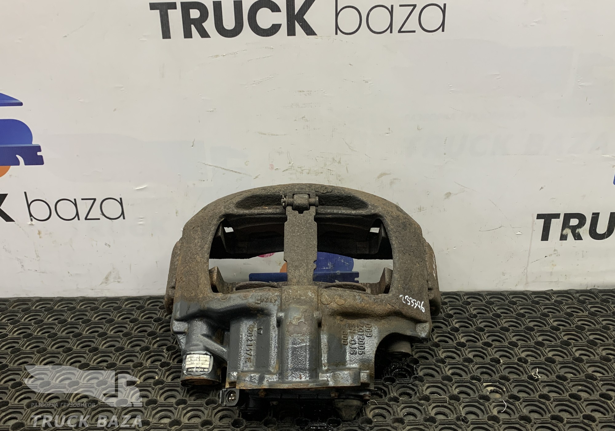 5801341083 Суппорт левый для Iveco Stralis II Hi-Way (с 2012)