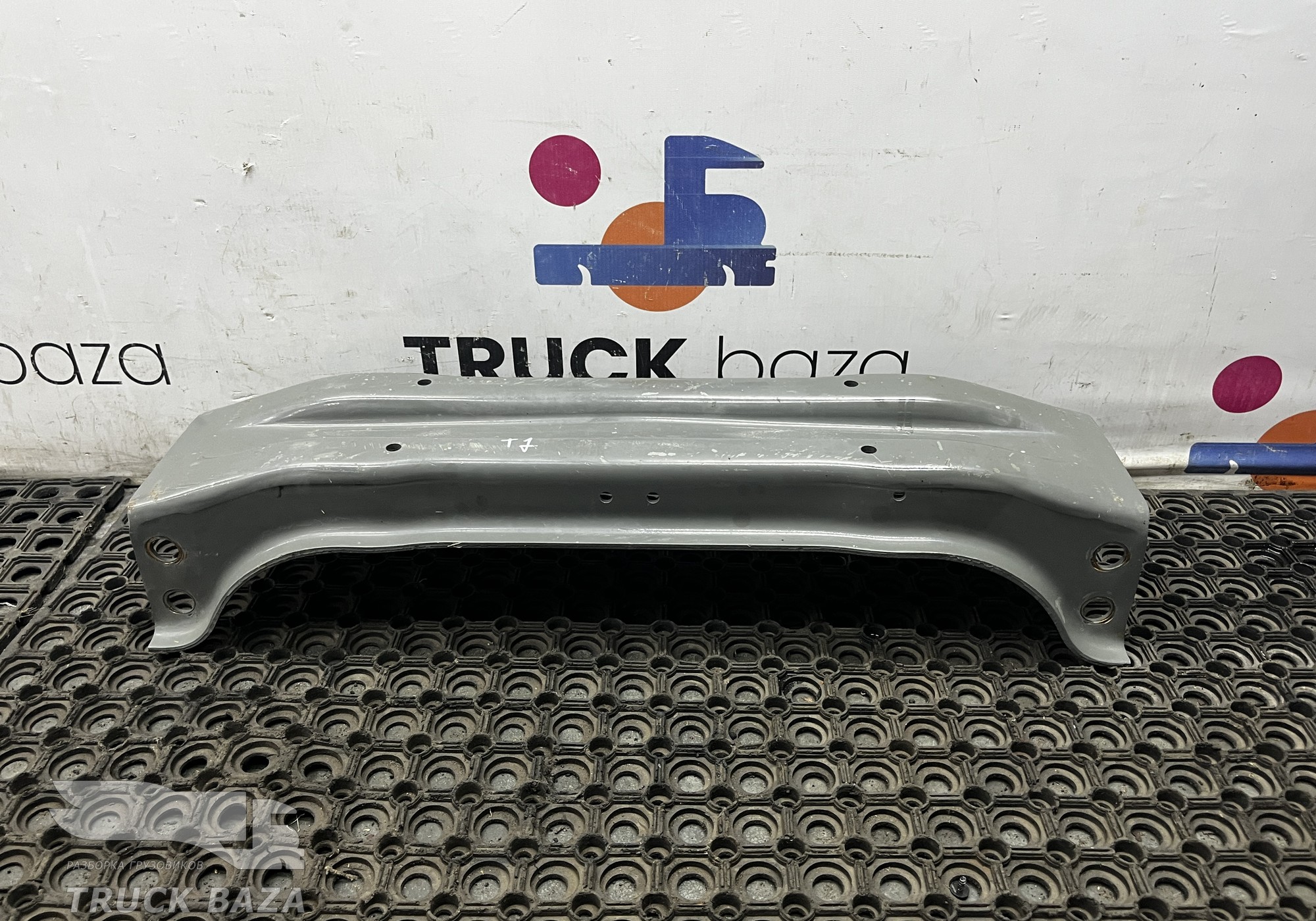 WG9727517013 Траверса рамы поперечная для Sinotruk Sitrak C7H