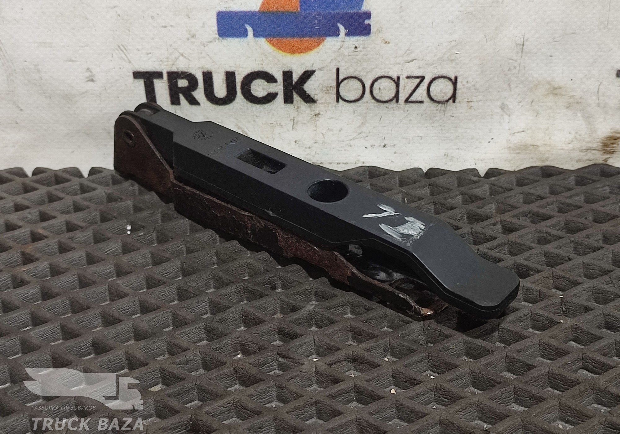 1767631 Ручка открывания капота для Scania 5-series