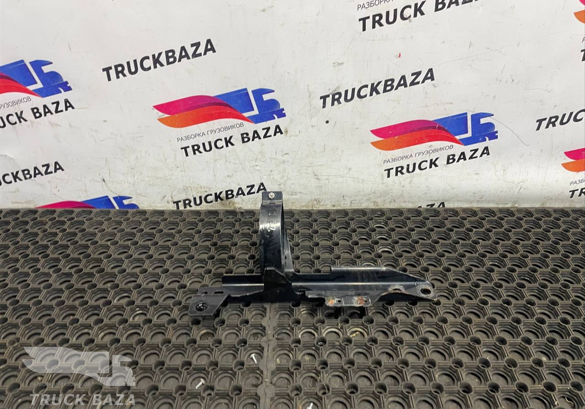 9604605435 Кронштейн бачка ГУРА для Mercedes-Benz Actros New Actros MP4 (с 2011)