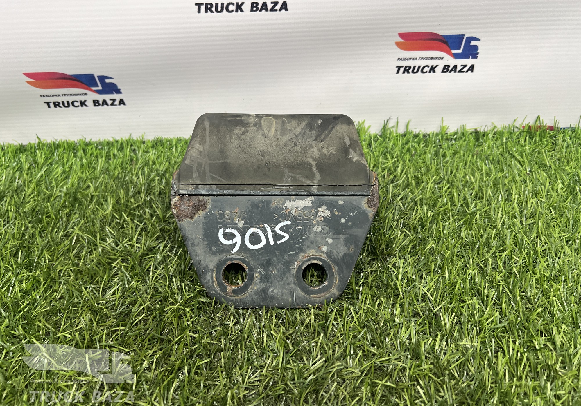 1370142 Отбойник задней рессоры