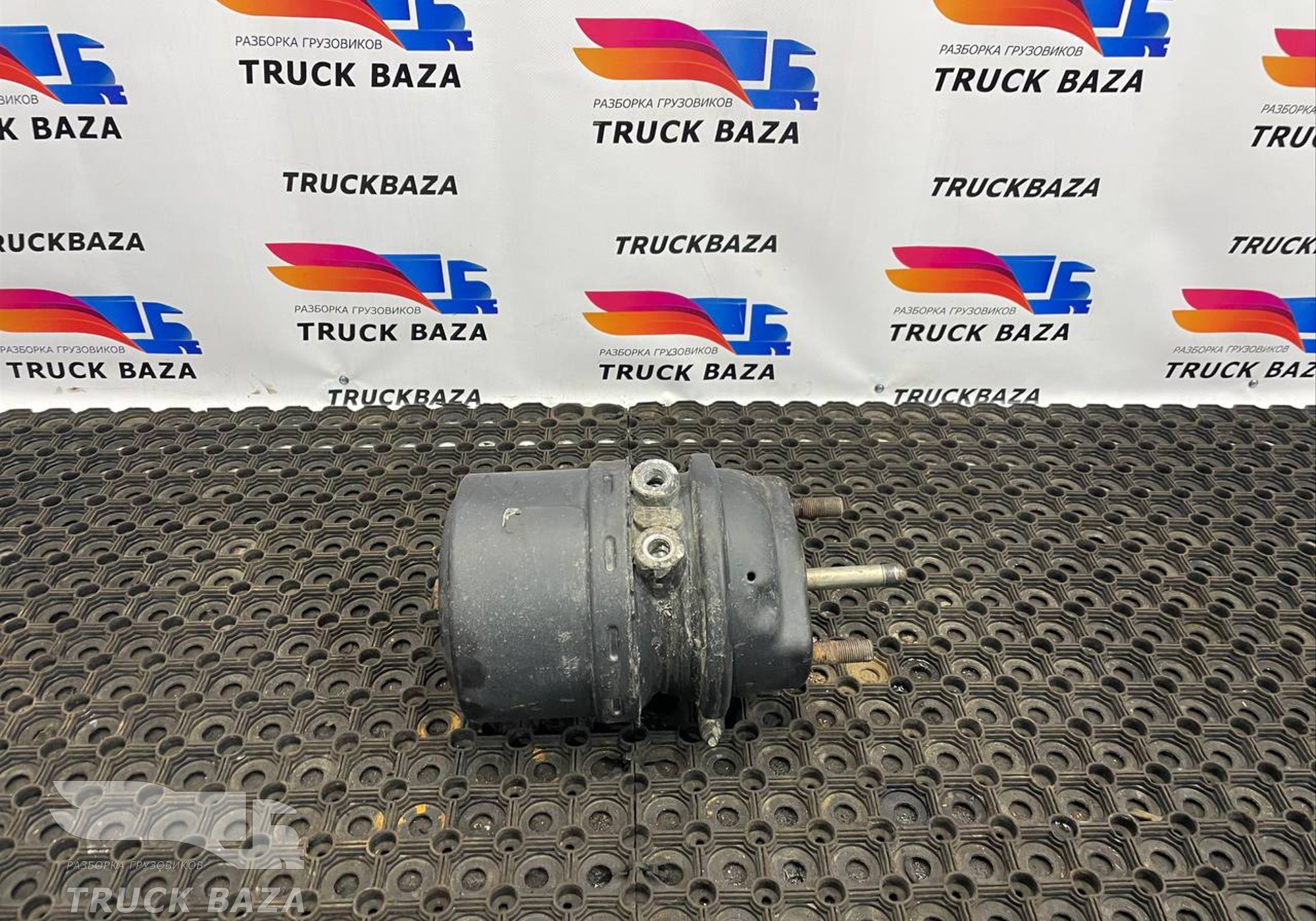 HD90129360060 Энергоаккумулятор задний для КАМАЗ 54901