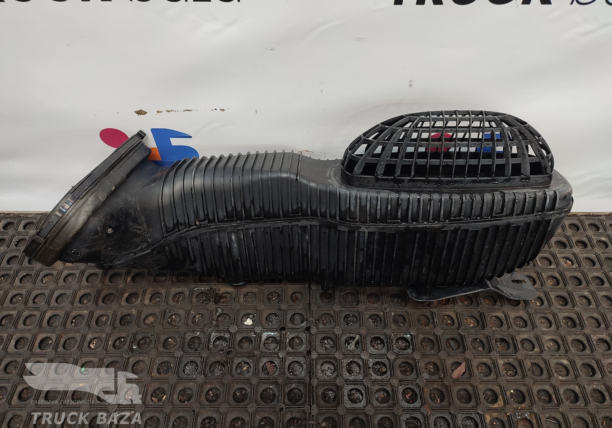 81082016097 Патрубок воздушного фильтра