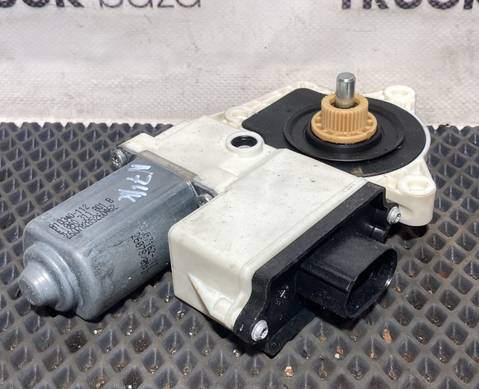 81259706107 Моторчик стеклоподъемника левый для Man TGS I (с 2007)