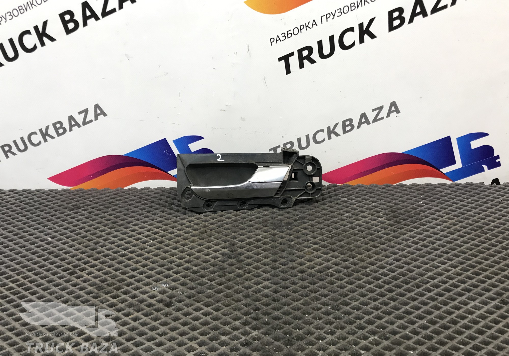 81626415010 Ручка двери внутренняя правая для Man TGS II (с 2012)