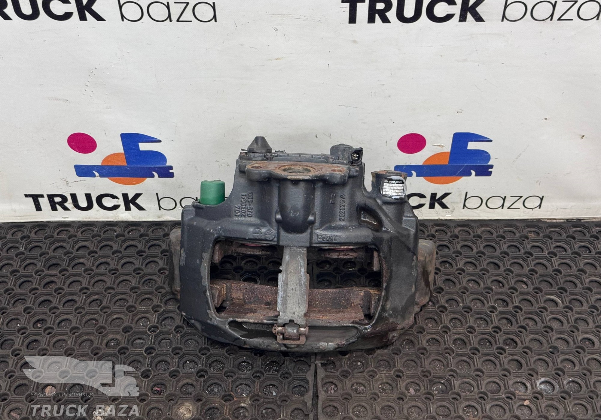 A0004202702 Суппорт задний левый для Mercedes-Benz Axor II (с 2004 по 2010)