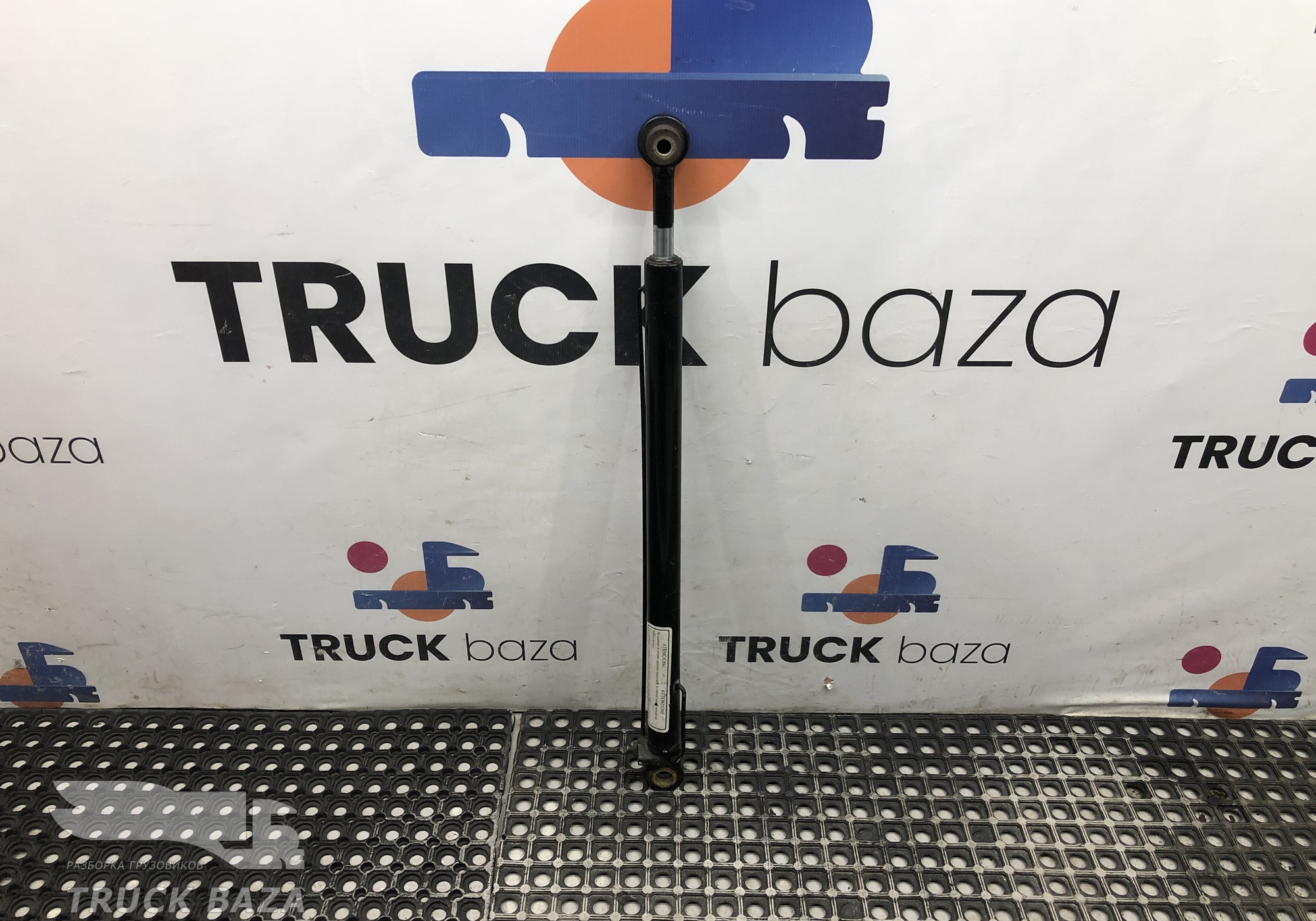 81978110042 Цилиндр подъема кабины для Man TGA (с 2000 по 2007)