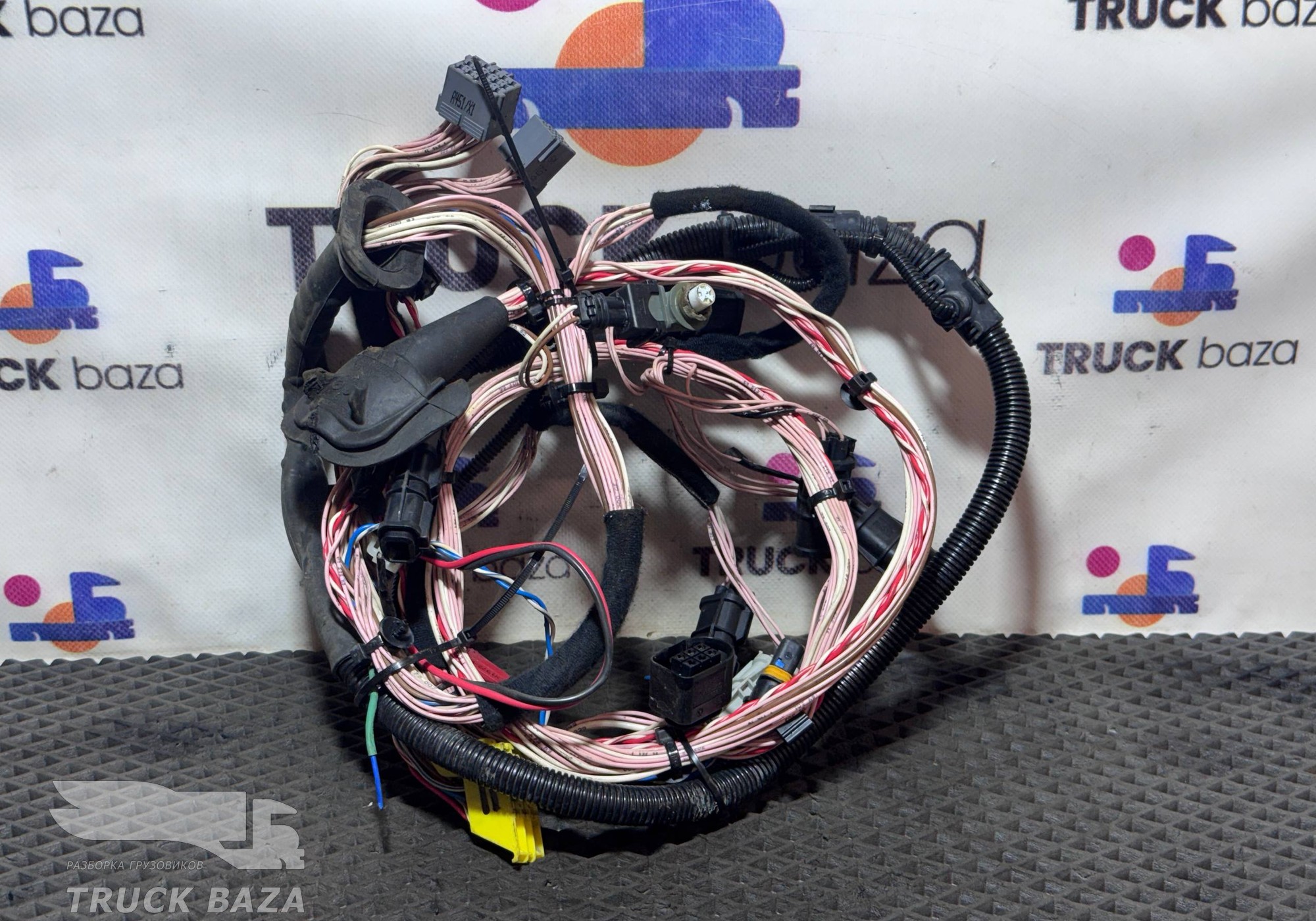 81960010549 Электропроводка двери правой для Man TGX I (с 2007)