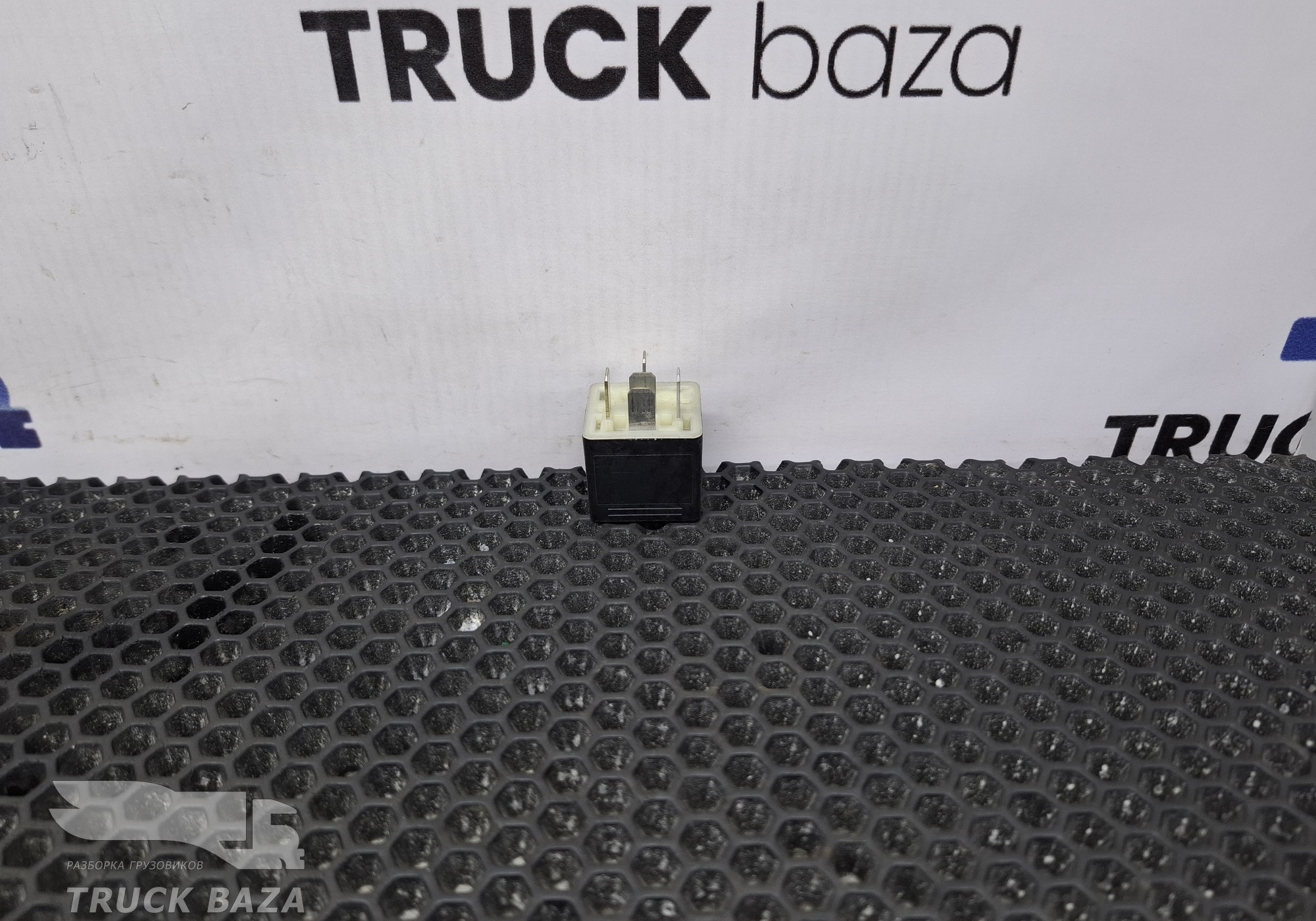 1745069 Реле 24V для Iveco Eurotrakker