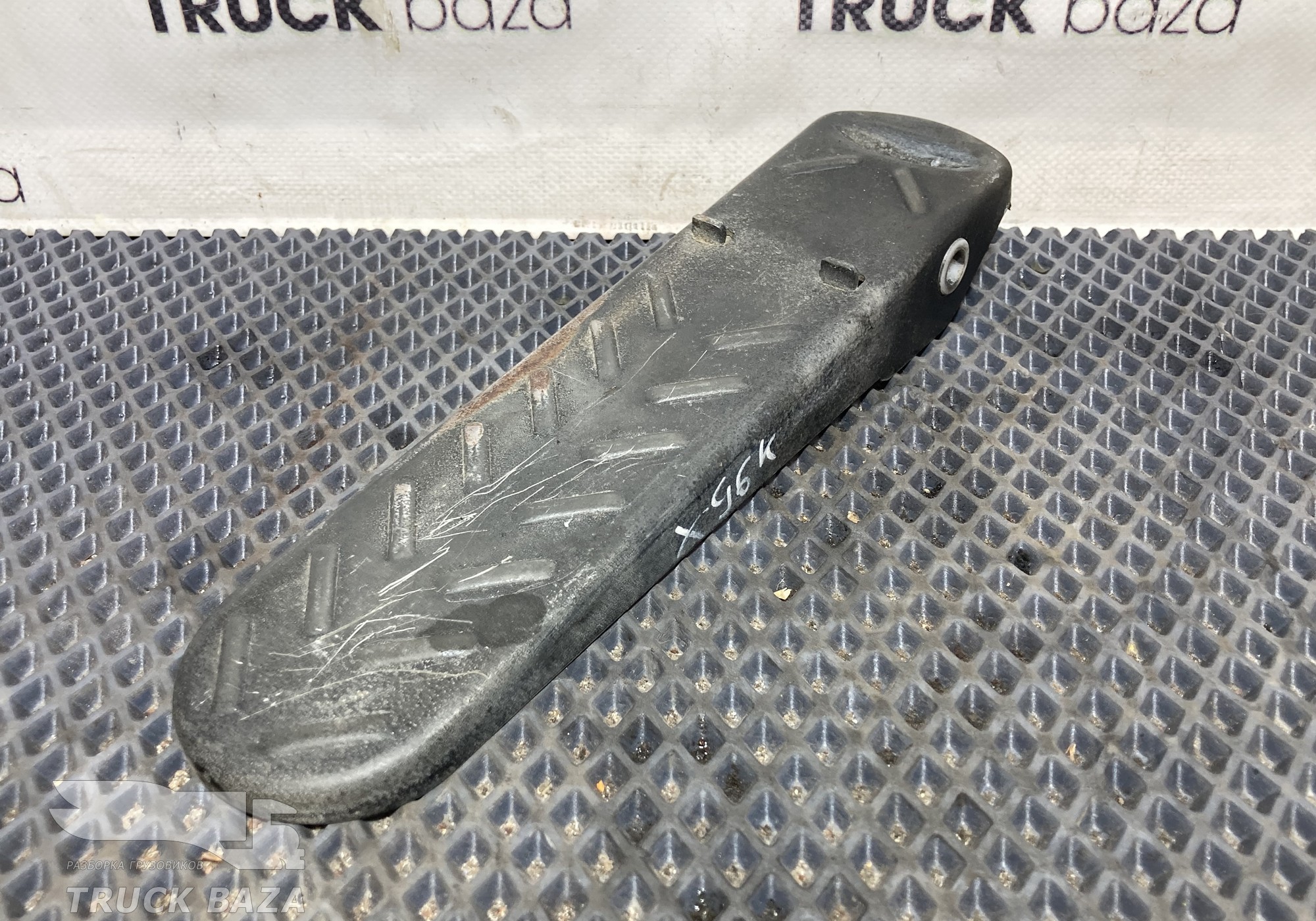 4619057812 Педаль тормоза