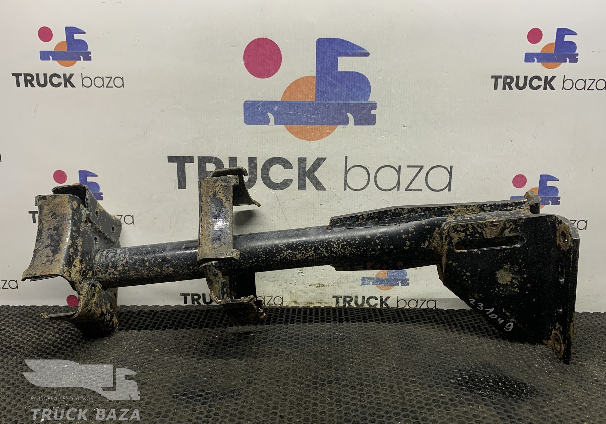 SZ905000738 Кронштейн ресивера для Shacman X3000
