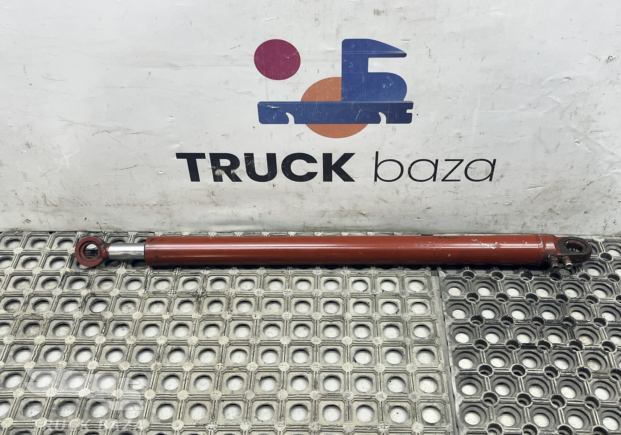 98427951 Цилиндр подъема кабины