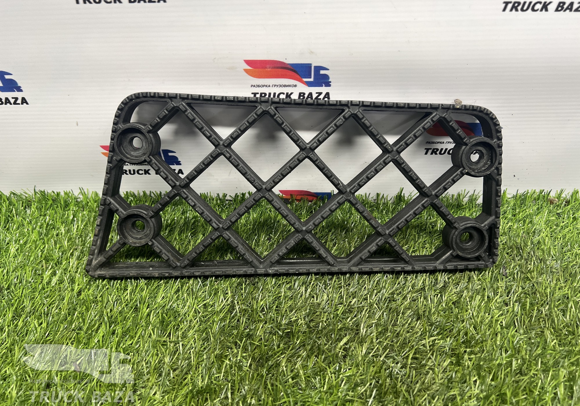 5490840501710 Площадка подножки