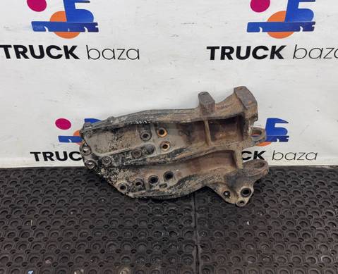 1846827 Кронштейн переднего бампера правый