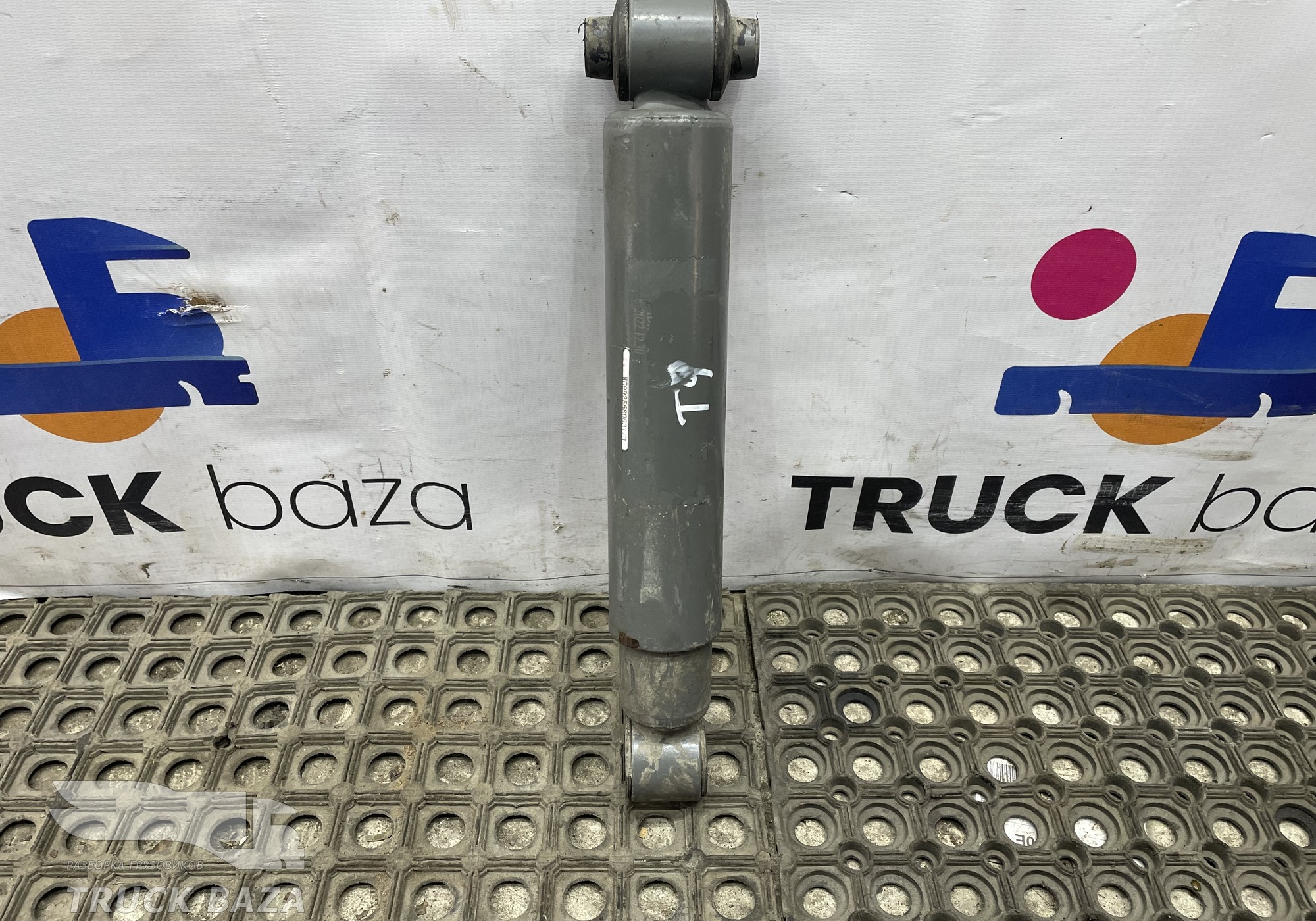 WG9925680031 Амортизатор передний для Sinotruk Sitrak C7H