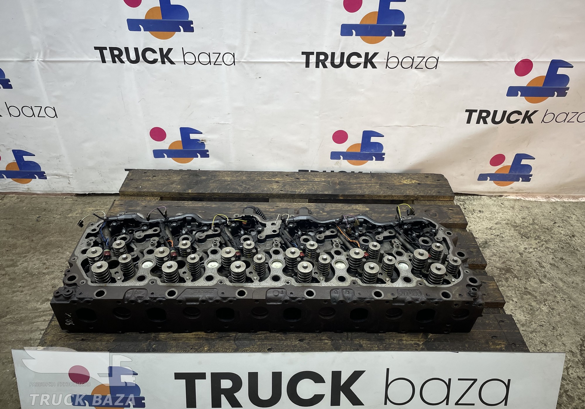 963680 Головка блока цилиндров для Daf XF105 (с 2006 по 2020)