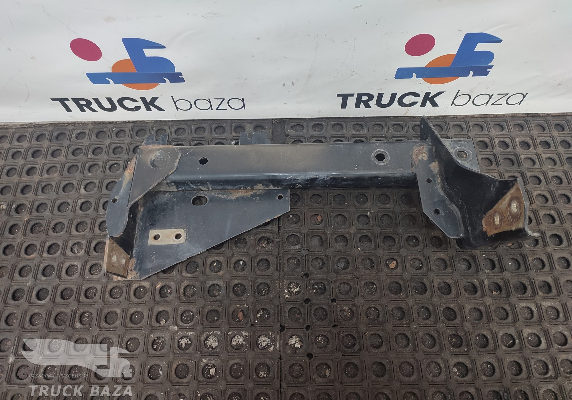 1697359 Кронштейн аккумуляторного ящика для Daf XF105 (с 2006 по 2020)