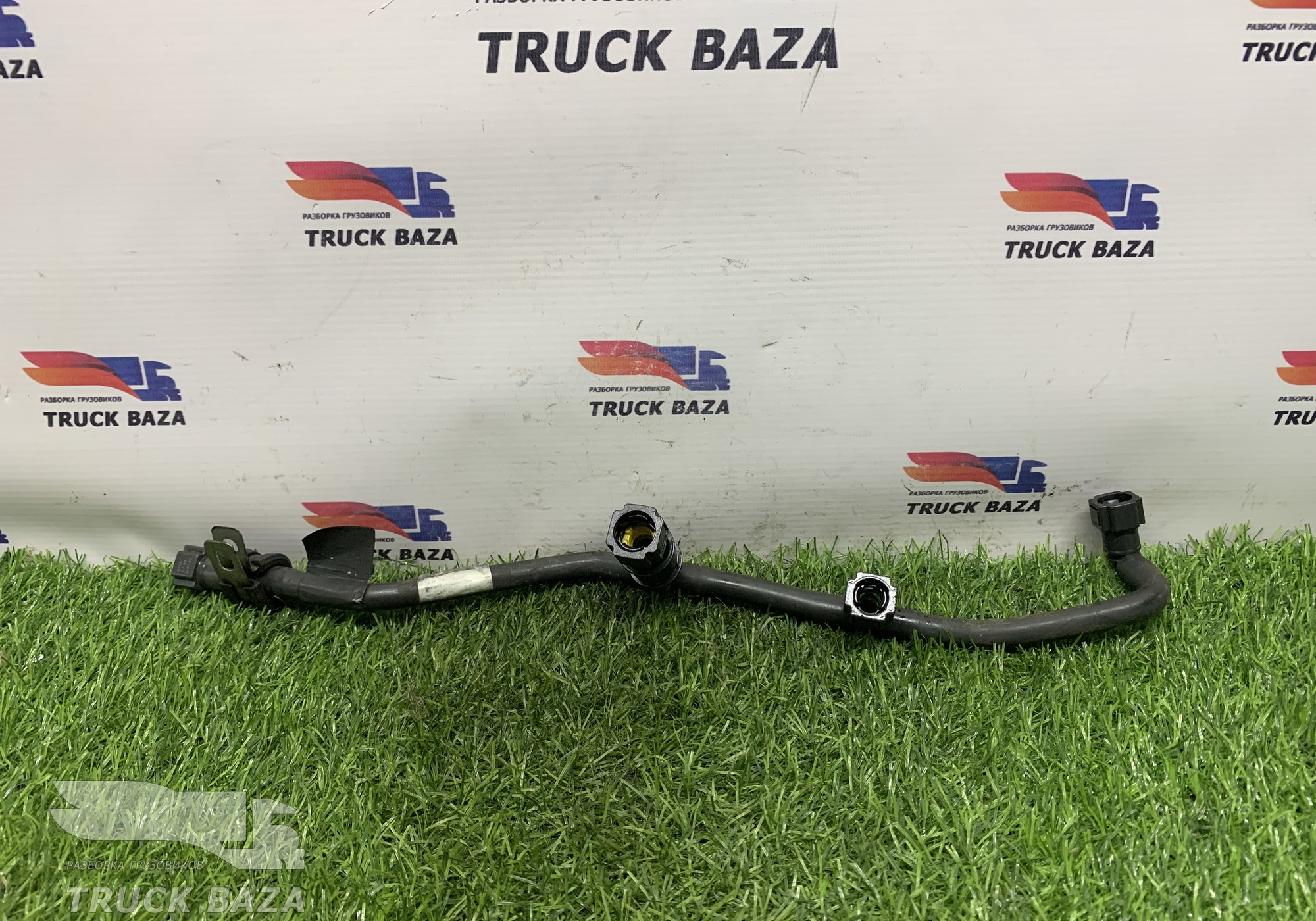 22028370 Трубка топливная для Renault T (с 2013)