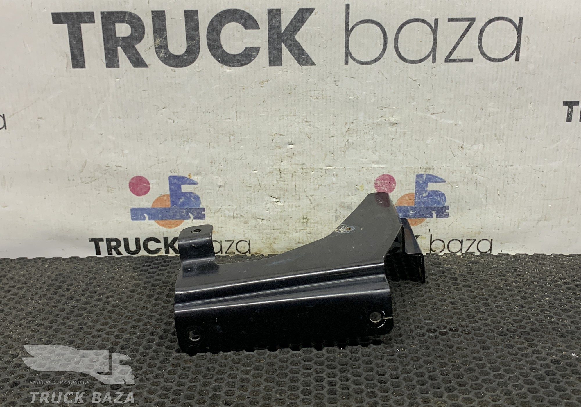 DZ14251290044 Кронштейн продолжения крыла правого для Shacman X3000 (с 2014)