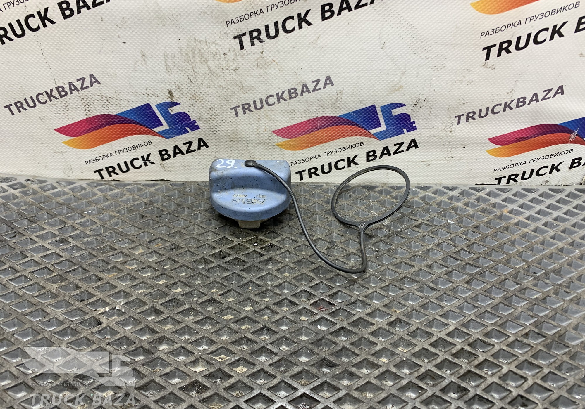 1742568 Крышка бака AdBlue для Mercedes-Benz Axor