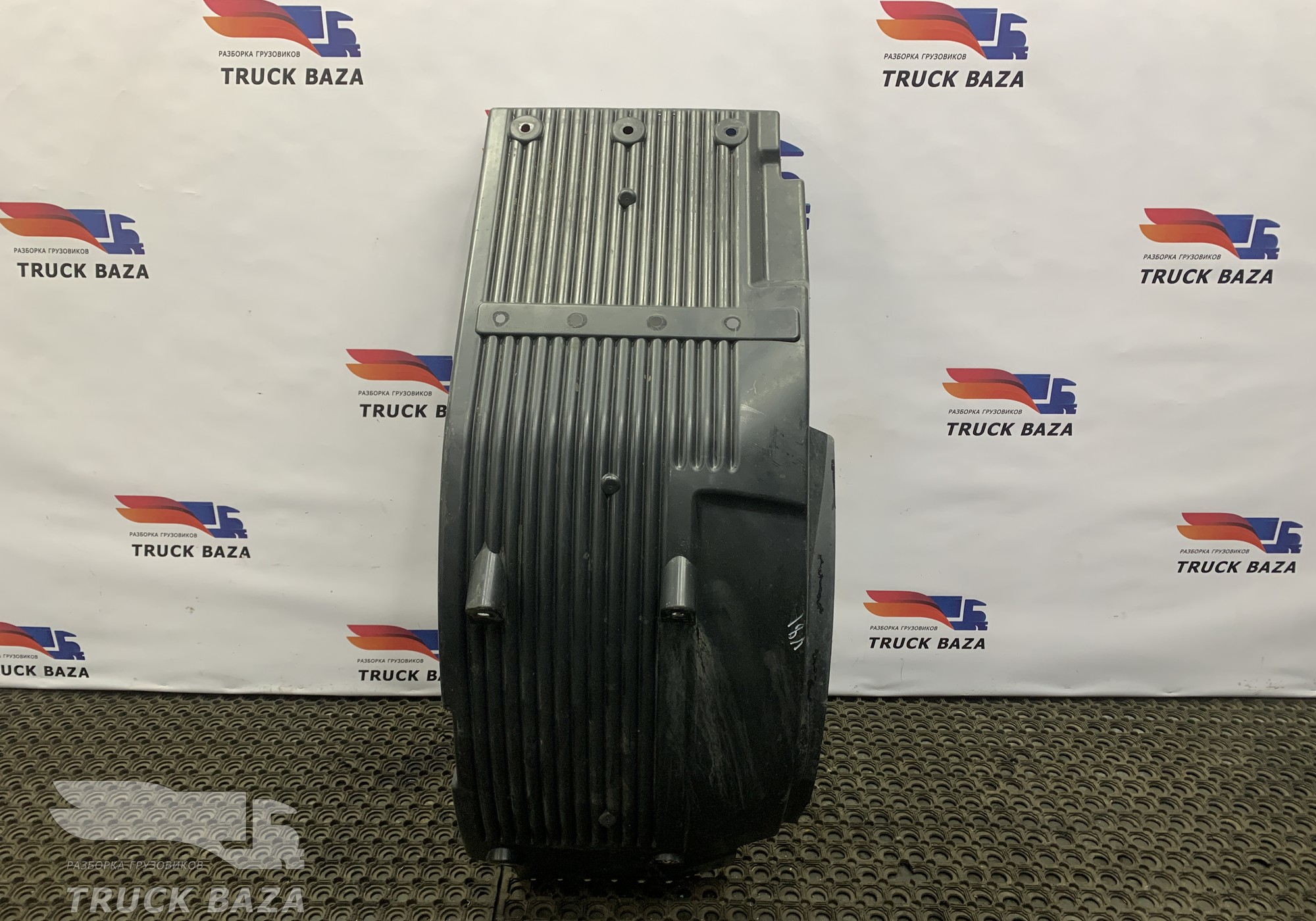 82110404 Крыло переднее левое для Volvo FH 4 (с 2012)