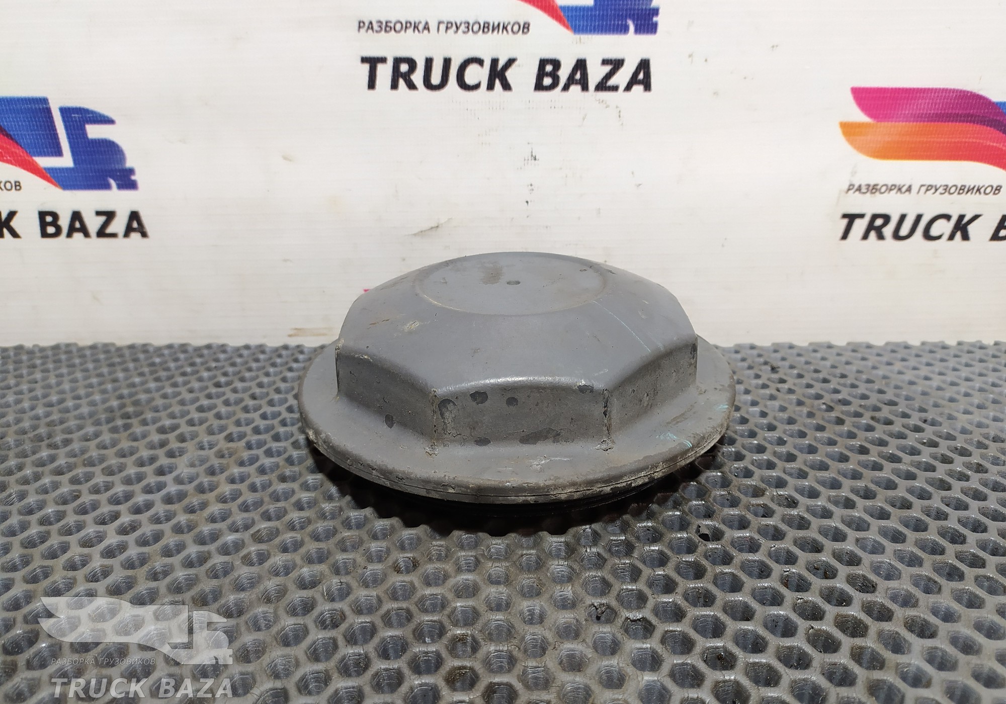21302471 Крышка ступицы передней