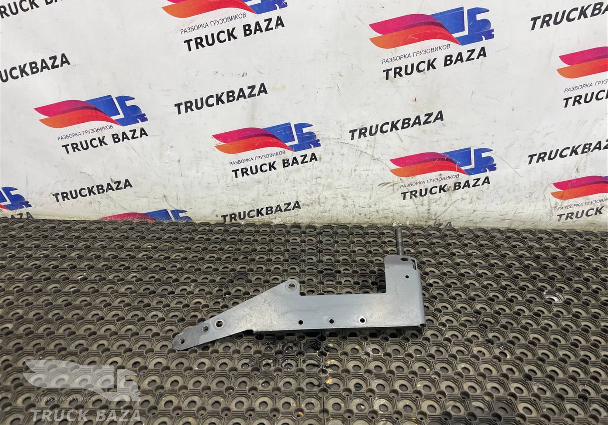 9624295240 Кронштейн осушителя для Mercedes-Benz Actros New Actros MP4 (с 2011)